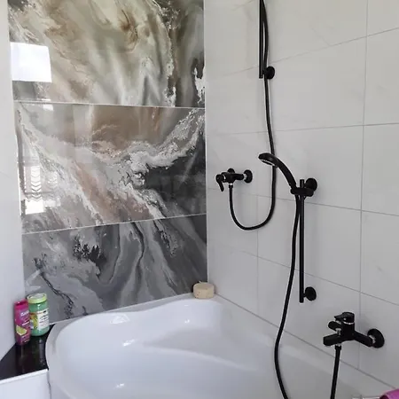 Апартаменты Rote-villa 2 *